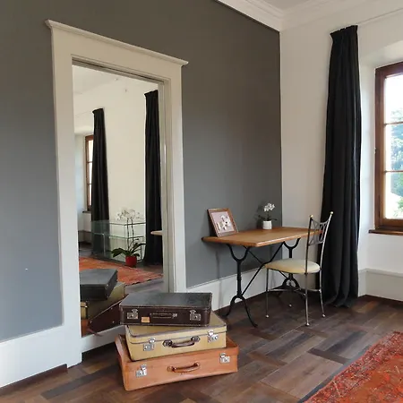 Frühstückspension La Maison Du Directeur 4*
