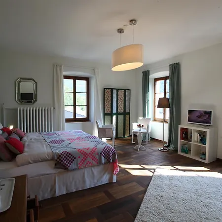 Bed & Breakfast La Maison Du Directeur
